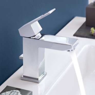 Grohe, Eurocube, egykaros mosdcsaptelep, leeresztvel 2312700E