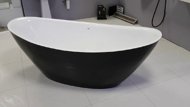 Wellis Arezzo Matt Black szabadon ll kd 180x87x65 WK00190
