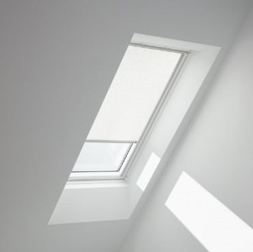 Velux, Bels� f�ny�tereszt� rol�, RFY MK08 4951S sz�n, alu oldalvezet� s�nnel