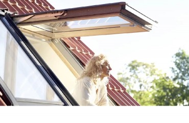 Velux, Felny�l� tet�ablak, GPL MK08 3068 3-r�teg� �veg, lakkozott fa, 78x140 cm