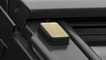 Velux, Elektromos tet�ablak, GGL MK08 306621, lakkozott fa, 3-r�teg� �veg, 78x140 cm