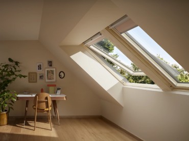 Velux, Elektromos tet�ablak GPU MK08 006621 m�anyag bevonat fa maggal, 3-r�teg� �veg, 78x140 cm