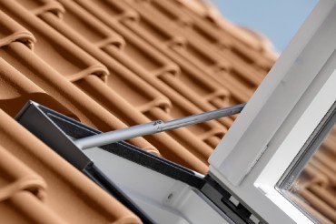 Velux, tet�kij�rat GXU FK06 0066, h�romr�teg� �veggel 66x118 cm