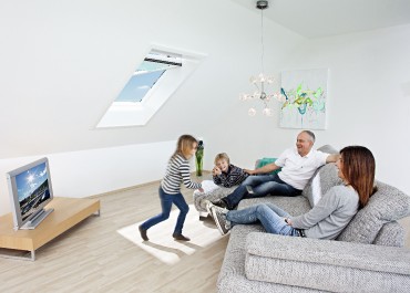 Roto, Tettri ablak manyag, WDF R79 K WD, 3-rteg veggel, Hszigetel Csomaggal, 54x78 cm (5/7)