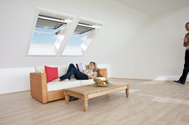 Roto, Tettri ablak manyag, WDF R79 K WD, 3-rteg veggel, Hszigetel Csomaggal, 54x98 cm (5/9)