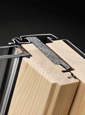 Velux, Tet�t�ri ablak GGL MK08 3070, 2-r�teg� �veg, lakkozott fa,  78x140 cm