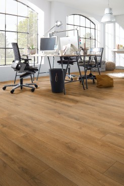 Lamin�lt padl�, Swiss Krono Superior Advanced, D3901 Summer Oak, 8 mm