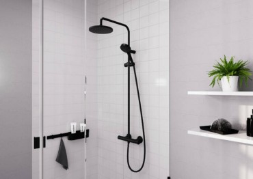 Hansgrohe, Vernis Blend Showerpipe 200, 1 jet 26276670, Termoszttos zuhanyrendszer, 1,60 m