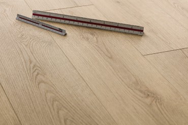 Kaindl MEMH91TRMK4420AV Laminlt padl, CLASSIC AQUA, Eiche Oak Evoke Classic, 8 mm, 1 svos